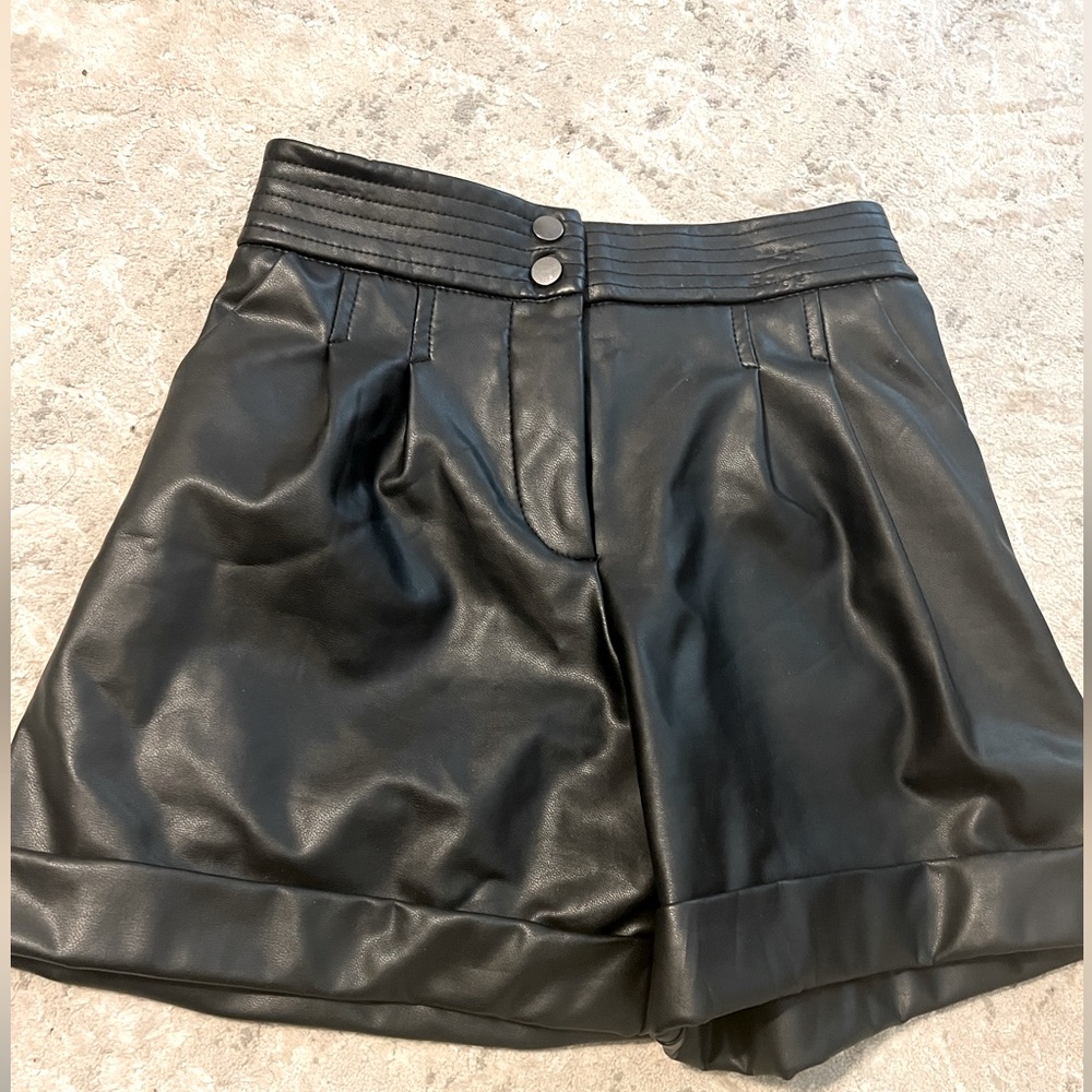 Kids ZARA faux leather shorts